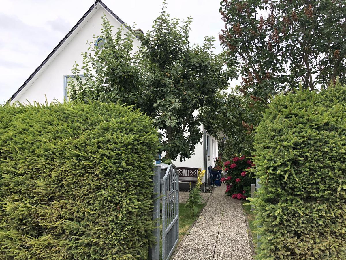 Ferienwohnung Mit Garten Wieck Zewnętrze zdjęcie